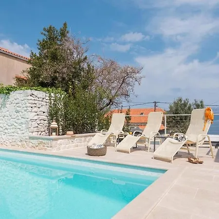 Dolcevita Villa Sutivan